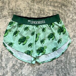 Chickenlegs Running Short, 1.5” split short, L